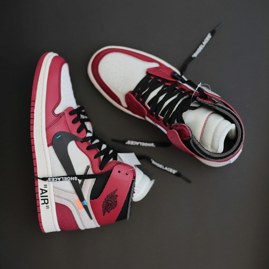 Air Jordan 1 Mid "Gym Red" — Jordan wholesale men's footwear